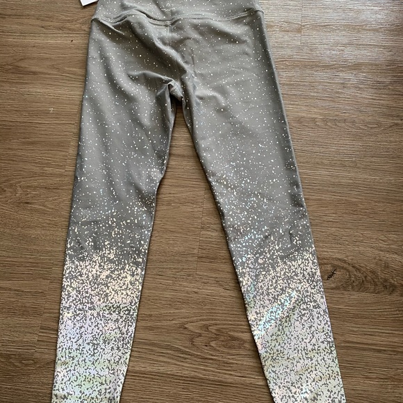 Beyond yoga high rise full length legging - Picture 3 of 3